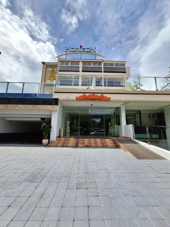 Hotel Horison Kuta Bali