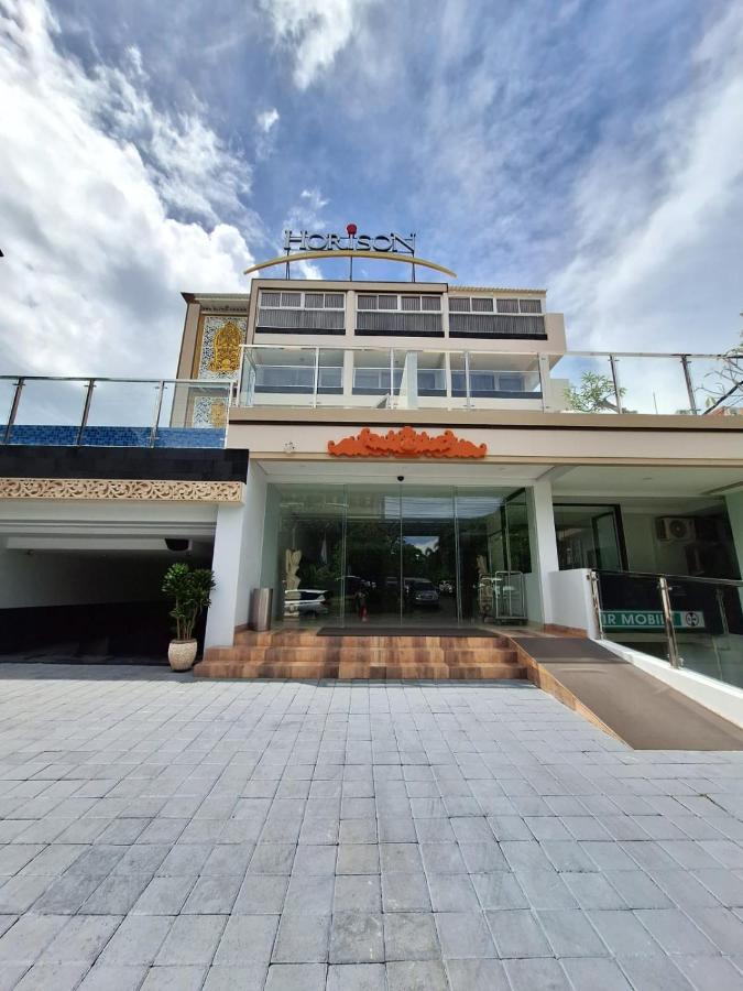 Hotel Horison Kuta Bali 3*